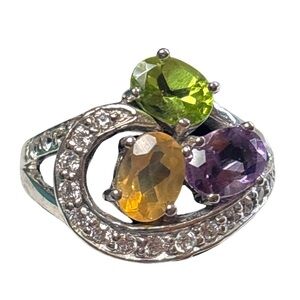 Elegant Multi-Stone Silver Ring Size 8